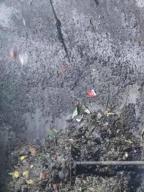 赤城污水池清理